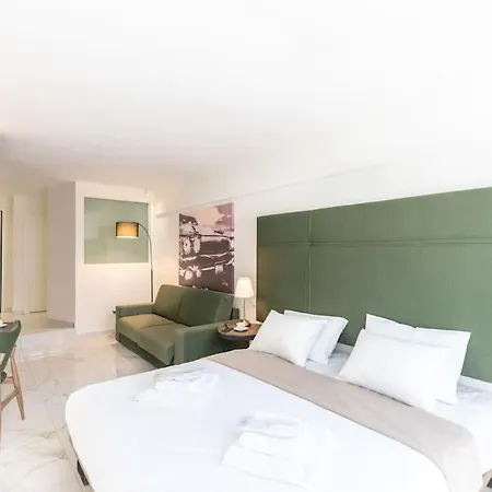 Mg Sapphire Junior Premium סלוניקי